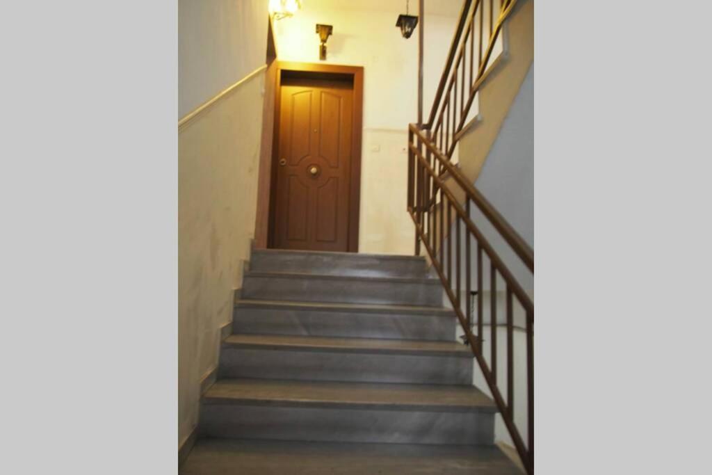 Retro Boutique Apt W Balcony In Historical Area Apartment Thessaloníki Luaran gambar