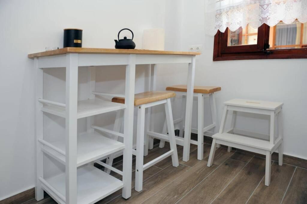 Retro Boutique Apt W Balcony In Historical Area Apartment Thessaloníki Luaran gambar